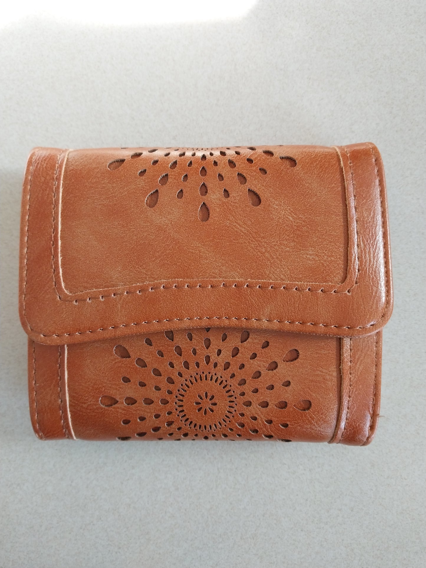 Tan wallet