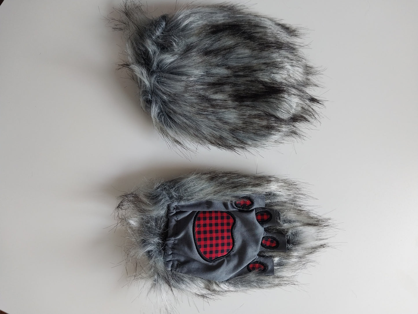 Grey faux fur fox mittens