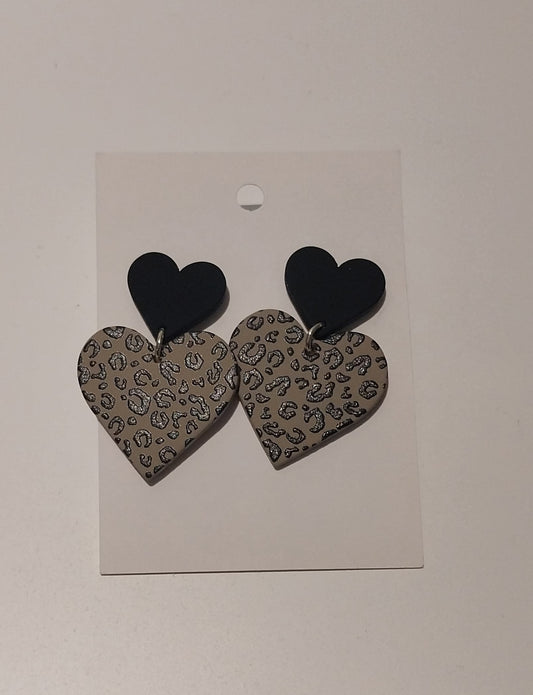 Black and Beige double heart stud