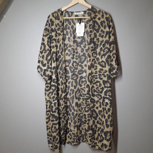 Leopard mid sheer kimono